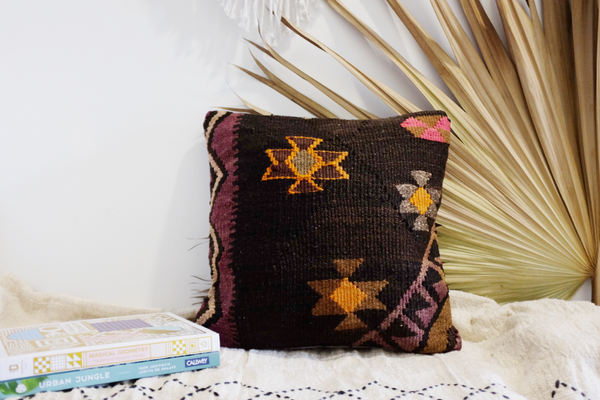 Raven - kilim cover (45x45cm)