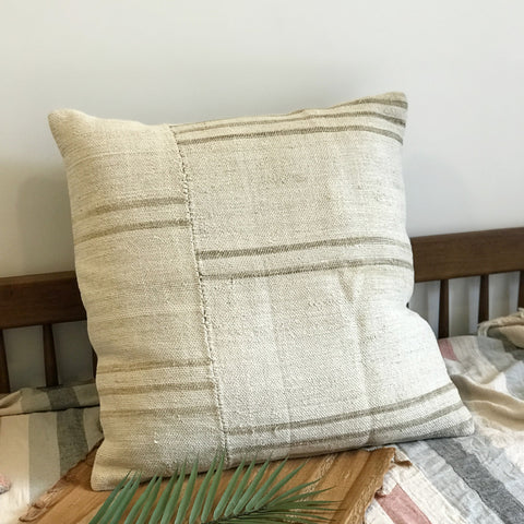 Subtle and minimal, let stripes in neutral tones add a touch of relaxed resort chicness to any space. Turkish kilim.