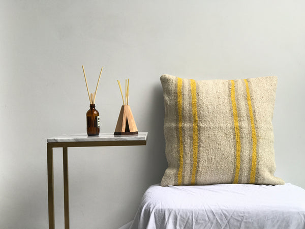 Modern stripes design pillow cushion covers for modern contemporary spaces. Resort chic, minimalist interior design, stylish spaces, coastal decor. Vintage Kilim cushion cover, handmade. 