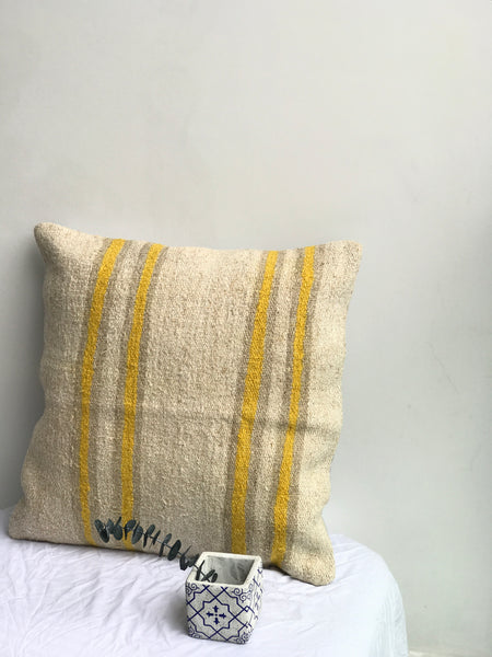 Modern stripes design pillow cushion covers for modern contemporary spaces. Resort chic, minimalist interior design, stylish spaces, coastal decor. Vintage Kilim cushion cover, handmade. 