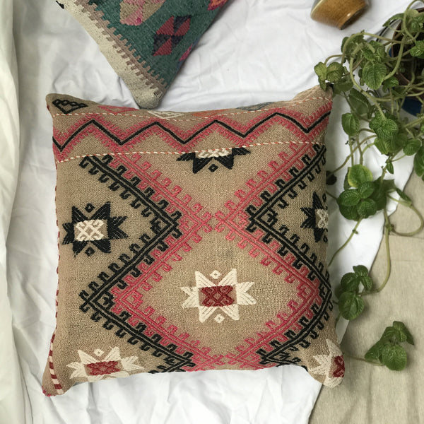 Effia - kilim cover (40x40cm)