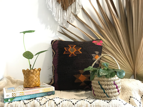 Raven - kilim cover (45x45cm)